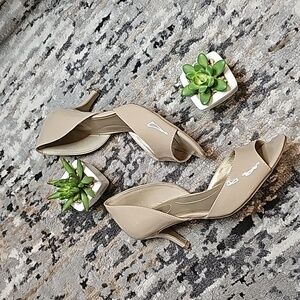 Bandolino Patent Leather Pumps